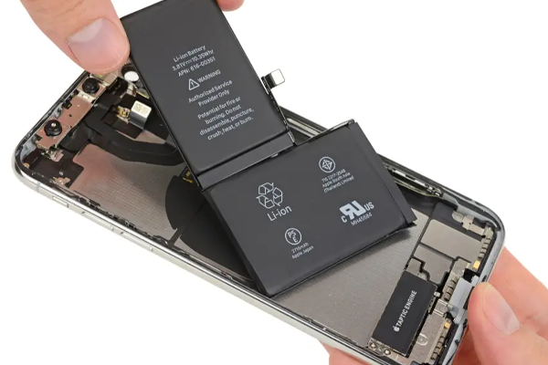 iPhone Batarya Değişimi